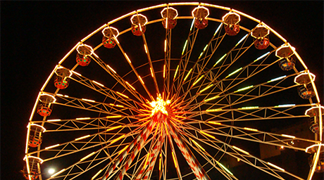 Angers, Des entrées gratuites pour la grande roue et la patinoire réservées aux 15-30 ans
