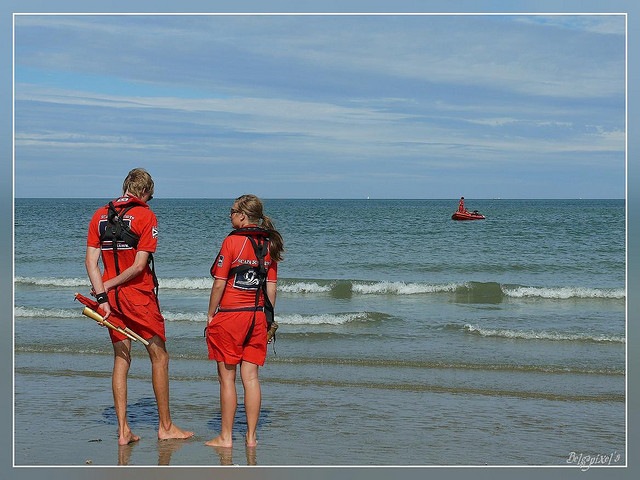 Devenez nageur sauveteur pour les plages et piscines – Saint-Nazaire